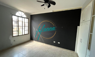 SE VENDE CASA EN RESIDENCIAL CORONA GARDENS BETANIA