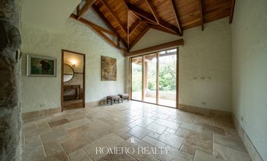 VENTA CASA EN EL VALLE DE ANTÓN