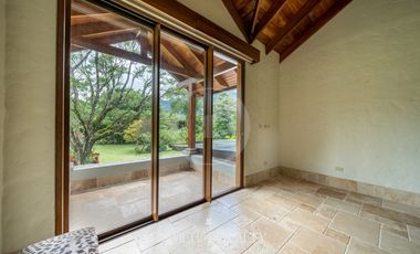 VENTA CASA EN EL VALLE DE ANTÓN