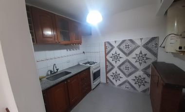 JUAN FLORIO AL 1200- VILLA LUZURIAGA