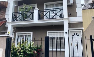 Hermoso Duplex en venta  a nuevo - Vicente López - La Lucila - Maipú a Uzal  2/3 dorm.