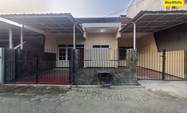 Rumah disewakan di RW 11, Babatan, Wiyung, Surabaya, Jawa Timur