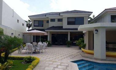 Vendo Samborondón Urbanizacion privada Lago Sol