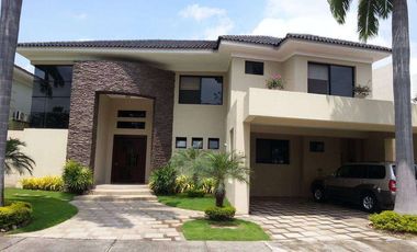 Vendo Samborondón Urbanizacion privada Lago Sol