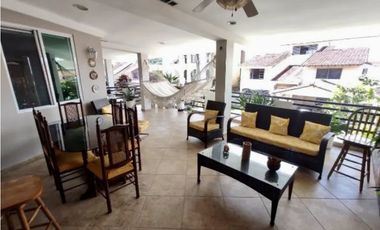 SE VENDE CASA EN VILLA DE LAS FUENTES