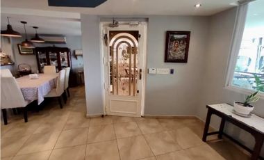 SE VENDE CASA EN VILLA DE LAS FUENTES