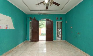 Rumah Luas 3 Kamar 15 Menit ke Pintu Tol Jatiasih Hadap Timur J-40626