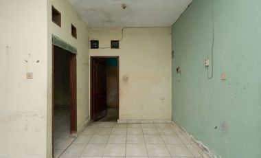 Rumah Luas 3 Kamar 15 Menit ke Pintu Tol Jatiasih Hadap Timur J-40626