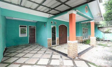 Rumah Luas 3 Kamar 15 Menit ke Pintu Tol Jatiasih Hadap Timur J-40626