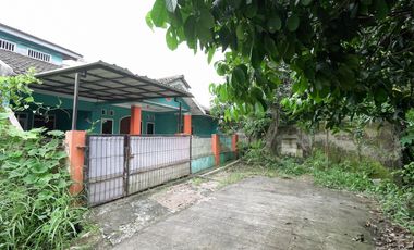 Rumah Luas 3 Kamar 15 Menit ke Pintu Tol Jatiasih Hadap Timur J-40626