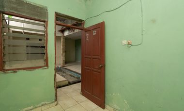 Rumah Luas 3 Kamar 15 Menit ke Pintu Tol Jatiasih Hadap Timur J-40626