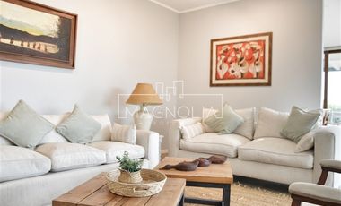 Casa en venta de 5 dorm. en Colina