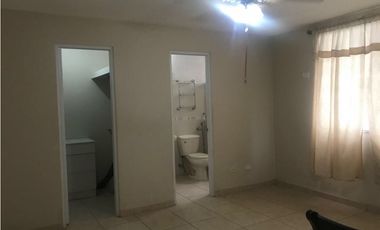 Brisas del Golf alquiler $750.00