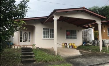 Brisas del Golf alquiler $750.00