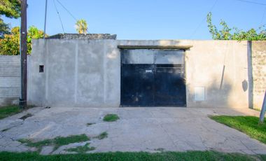 Oportunidad - Venta Casa 2d, patio y cochera