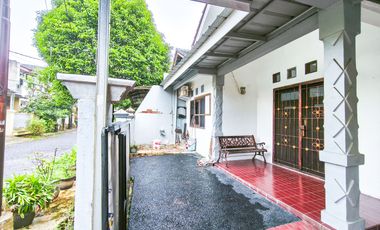 Rumah LT 135 Akses Dekat Mall Ciputra Cibubur Hadap Selatan J-42018