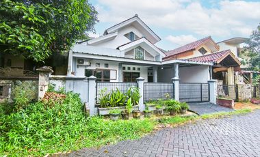 Rumah LT 135 Akses Dekat Mall Ciputra Cibubur Hadap Selatan J-42018