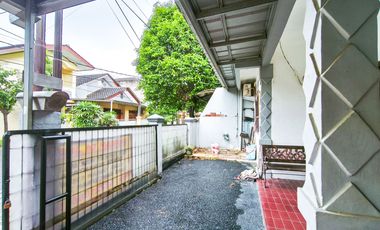 Rumah LT 135 Akses Dekat Mall Ciputra Cibubur Hadap Selatan J-42018