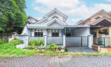 Rumah LT 135 Akses Dekat Mall Ciputra Cibubur Hadap Selatan J-42018