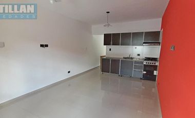 DEPARTAMENTO 2 Y1/2 AMBIENTES CON COCHERA Y PATIO. APTO CREDITO. SAN JUSTO.