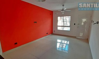 DEPARTAMENTO 2 Y1/2 AMBIENTES CON COCHERA Y PATIO. APTO CREDITO. SAN JUSTO.