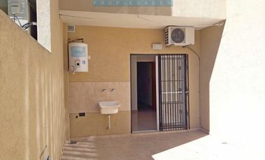 DEPARTAMENTO 2 Y1/2 AMBIENTES CON COCHERA Y PATIO. APTO CREDITO. SAN JUSTO.