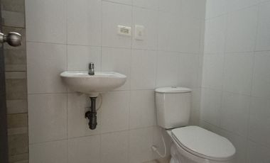 apartamento en arriendo en prados del este. Cod A27724