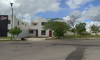 Casa en venta para negocio en avenida Calle 108, en Las Americas, Merida Yucatan