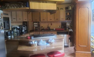 CASA EN VENTA EN LOMAS DE LAS PALMAS