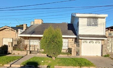 VENDO CASA EN PUNTA MOGOTES (MAR DEL PLATA)