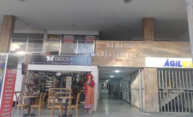 Excelente oportunidad local bien ubicado en el norte de la ciudad . En el centro comercial ! Centro Versalles ! area 25m2. Cod A10654