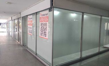 Excelente oportunidad local bien ubicado en el norte de la ciudad . En el centro comercial ! Centro Versalles ! area 25m2. Cod A10654