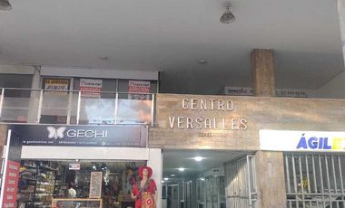 Excelente oportunidad local bien ubicado en el norte de la ciudad . En el centro comercial ! Centro Versalles ! area 25m2. Cod A10654