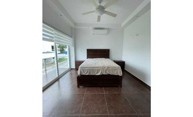 VENDO CASA DE DOS PISOS MODERNA EN DAVID