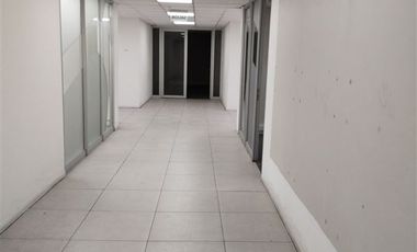 Oficina en Arriendo en Calle Agustinas con Morandé