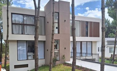 CASA EN VENTA COSTA ESMERALDA - MARITIMO III 9