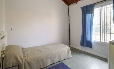 VENTA CASA 4 AMBIENTES EN DEL VISO