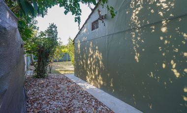 VENTA CASA 4 AMBIENTES EN DEL VISO