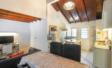 VENTA CASA 4 AMBIENTES EN DEL VISO