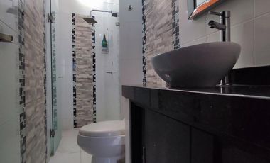 casa en venta en la parada. Cod V28556