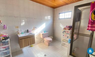 casa en venta en villa santos. Cod V330