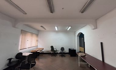 edificio en arriendo/venta en las nieves. Cod A700356