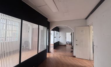 edificio en arriendo/venta en las nieves. Cod A700356