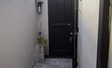 *** Inmejorable Estado *** Casa en PH Frente 3 Amb c/ Cocheras