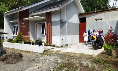 Rumah Modern TERMURAH lokasi strategis bisa KPR