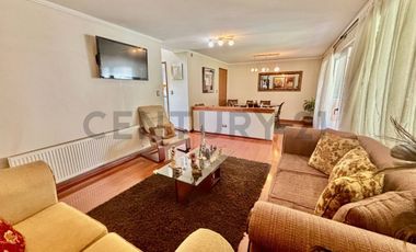 SE VENDE HERMOSA CASA EN SANTA ELENADE CHICUREO DE 6 DORMITORIOS