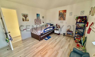 SE VENDE HERMOSA CASA EN SANTA ELENADE CHICUREO DE 6 DORMITORIOS