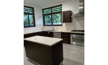 Howard/Casa en Panamá Pacifico Alquiler con Línea Blanca