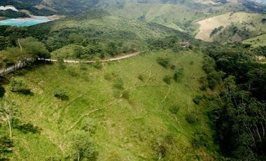 LOTE DE OPORTUNIDAD CERCA BARBOSA EN MEDIO DE LA DOBLE CALZADA NUEVA Y LA CARRETERA VIEJA A PORCE