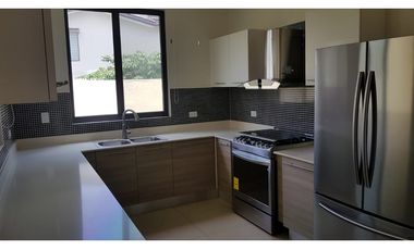 Venta de casa en Panamá Pacífico (River Valley) GTA